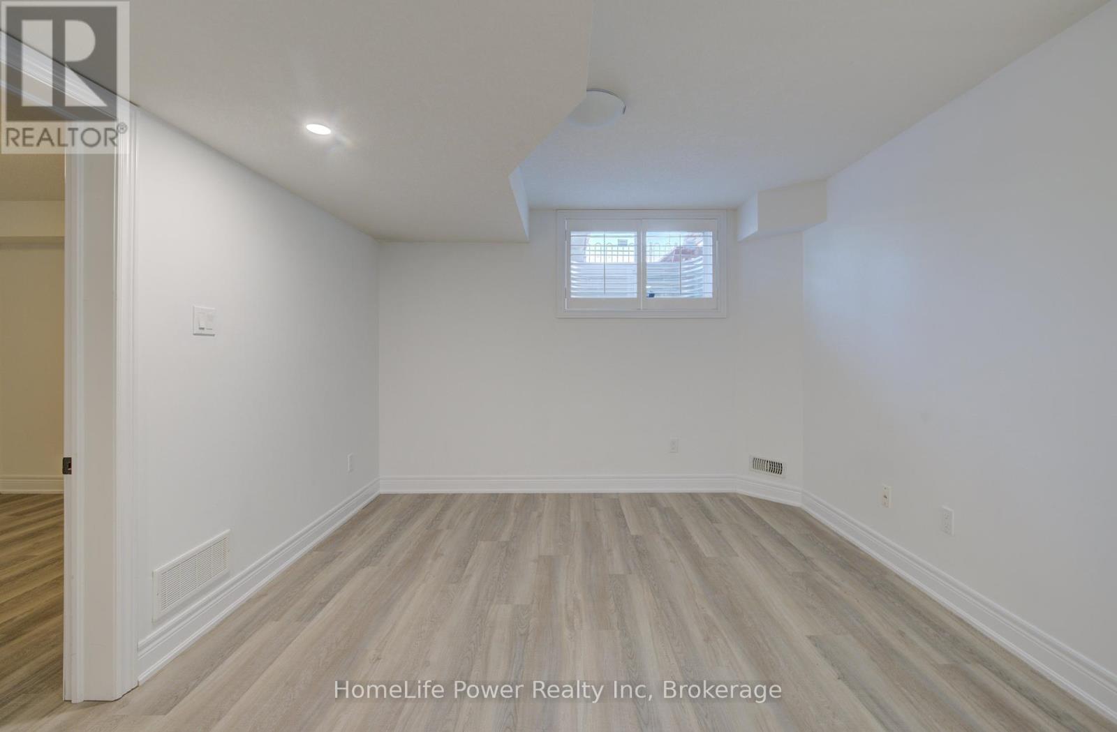 113 Dallan Drive, Guelph, Ontario N1L 0N3 - Photo 34 - X12395131