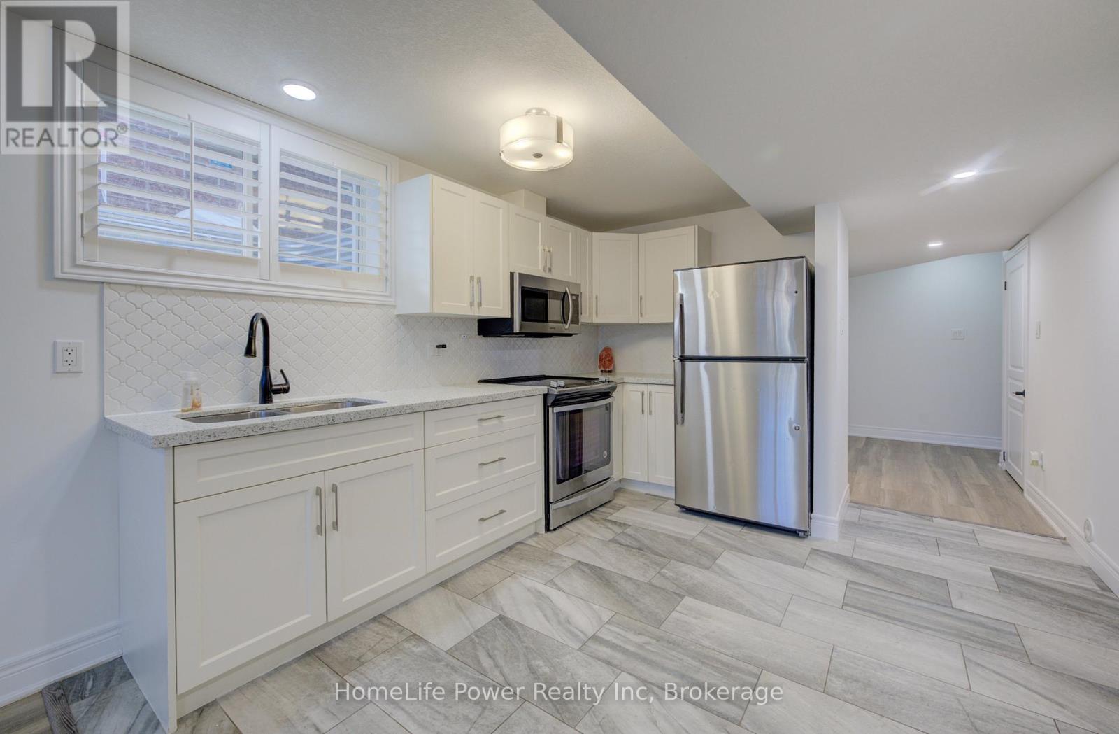 113 Dallan Drive, Guelph, Ontario N1L 0N3 - Photo 36 - X12395131