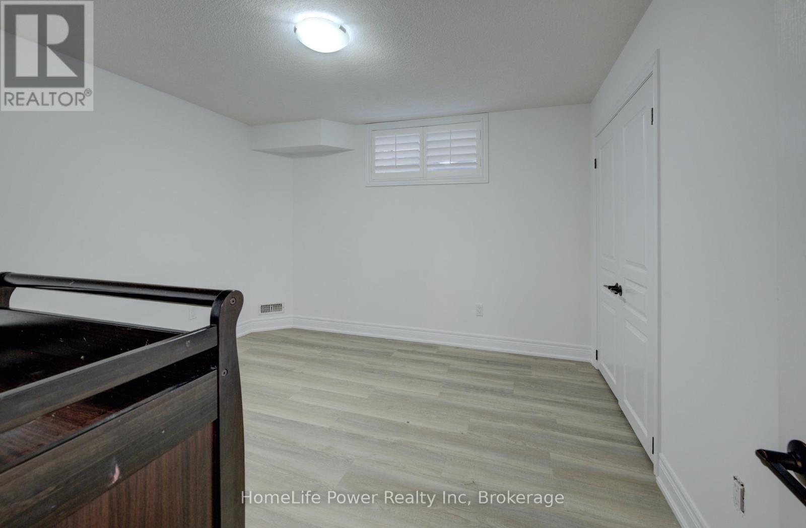 113 Dallan Drive, Guelph, Ontario N1L 0N3 - Photo 38 - X12395131