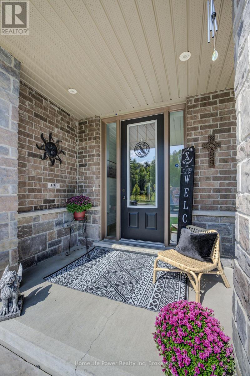Property at 113 DALLAN DRIVE image 4