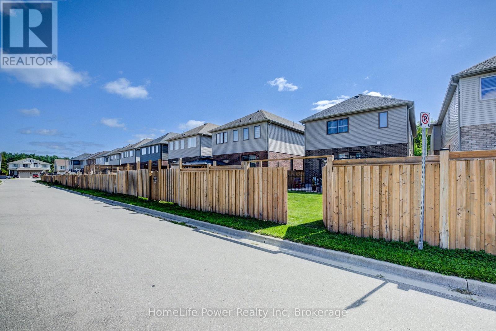 113 Dallan Drive, Guelph, Ontario N1L 0N3 - Photo 47 - X12395131