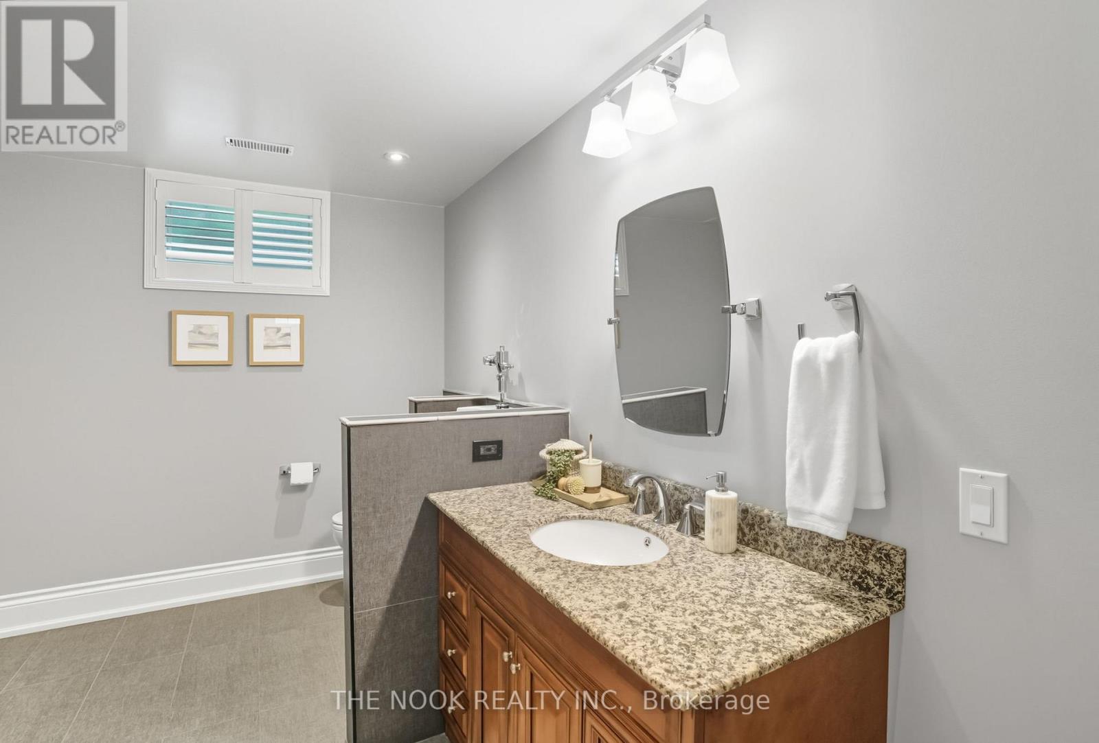 59 Queen Street, Whitby, Ontario  L1M 1C4 - Photo 42 - E12395128