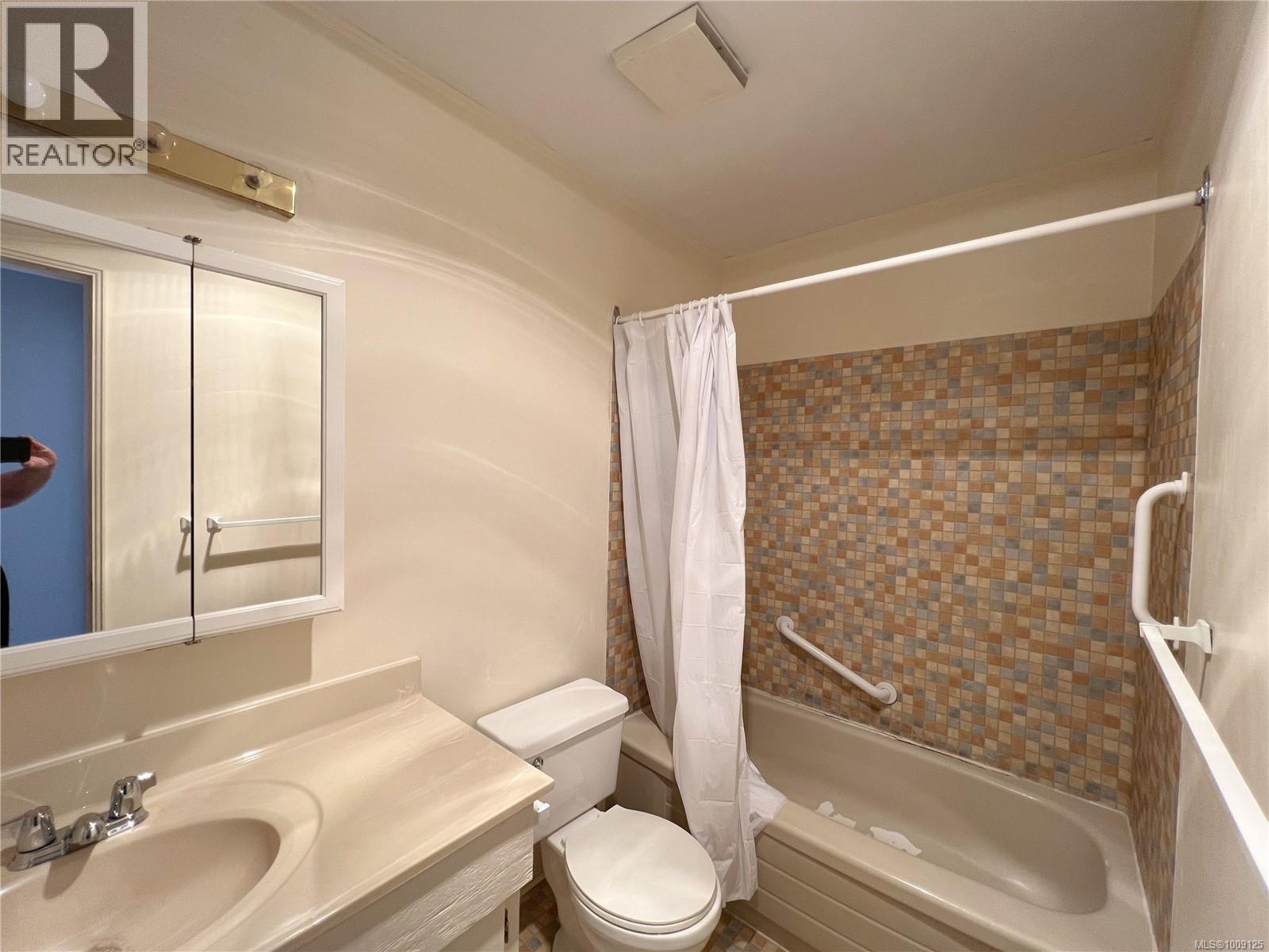 3 500 Muchalat Pl, Gold River, British Columbia  V0P 1G0 - Photo 17 - 1009125