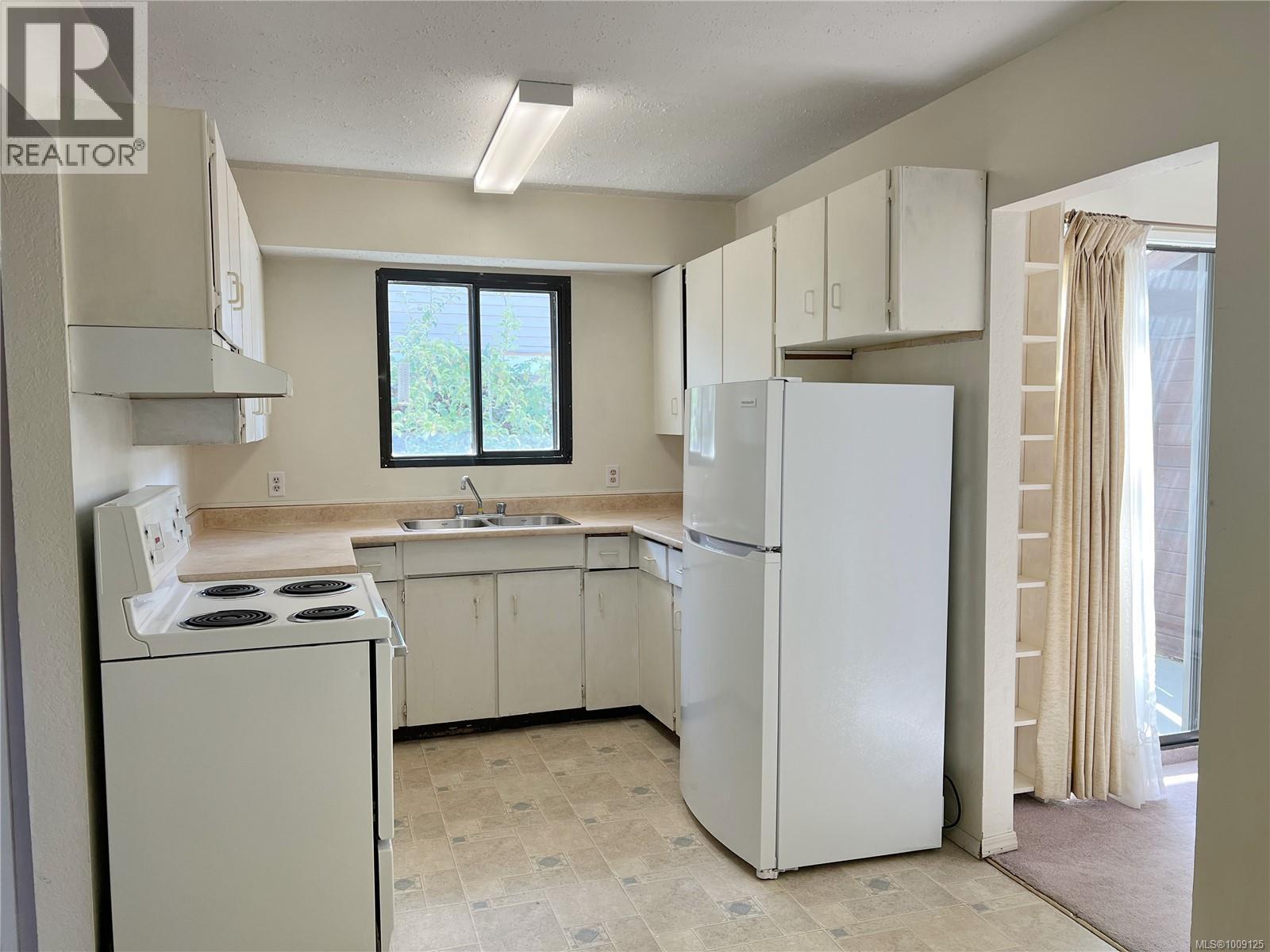 3 500 Muchalat Pl, Gold River, British Columbia  V0P 1G0 - Photo 4 - 1009125