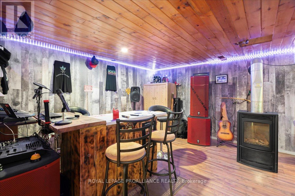 1023 Jewel Road, North Frontenac, Ontario  K0H 1K0 - Photo 21 - X12395009