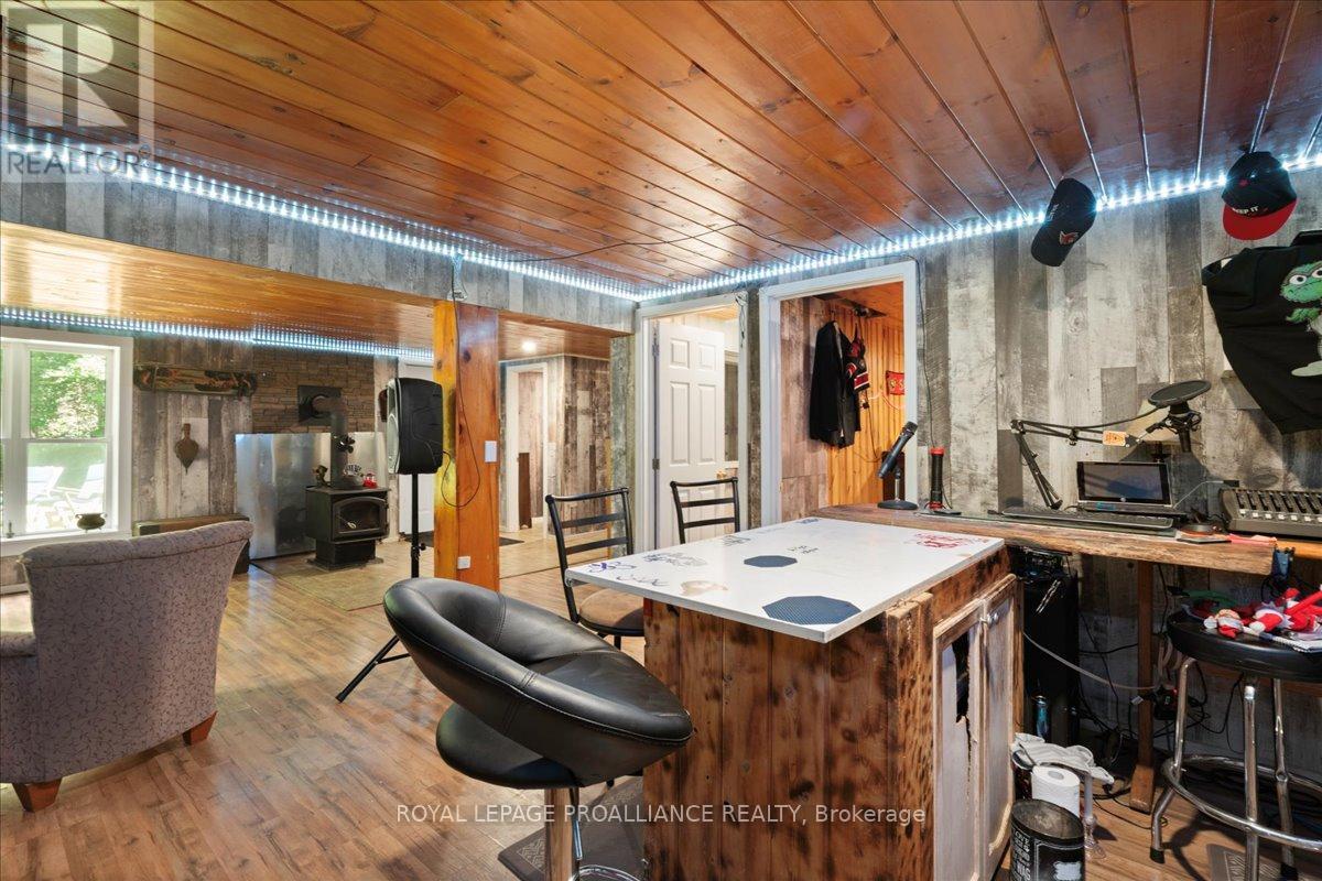1023 Jewel Road, North Frontenac, Ontario  K0H 1K0 - Photo 23 - X12395009