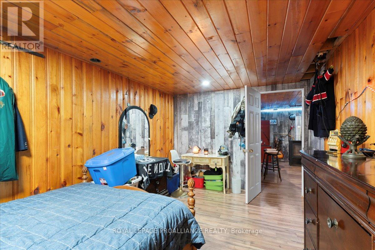 1023 Jewel Road, North Frontenac, Ontario  K0H 1K0 - Photo 26 - X12395009