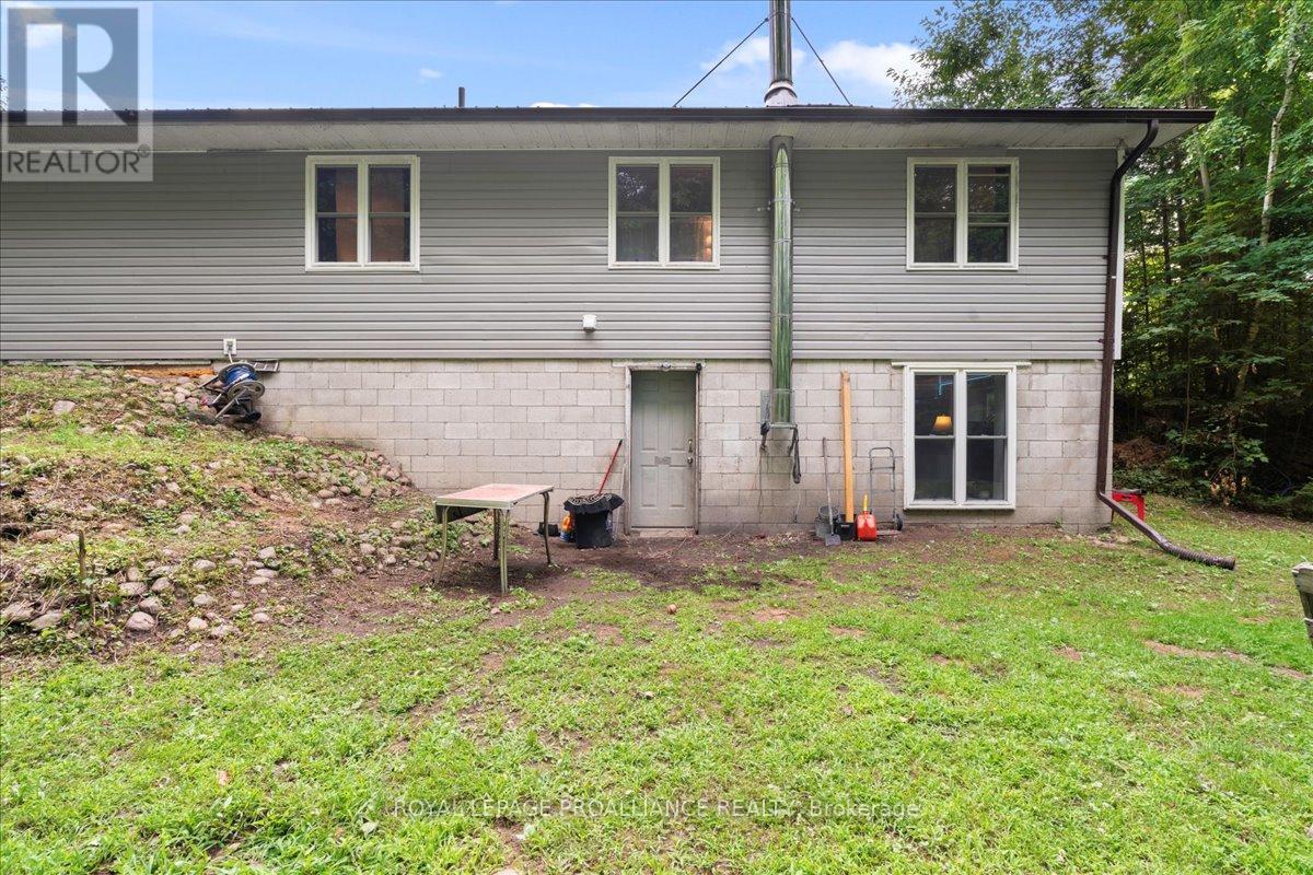 1023 Jewel Road, North Frontenac, Ontario  K0H 1K0 - Photo 31 - X12395009