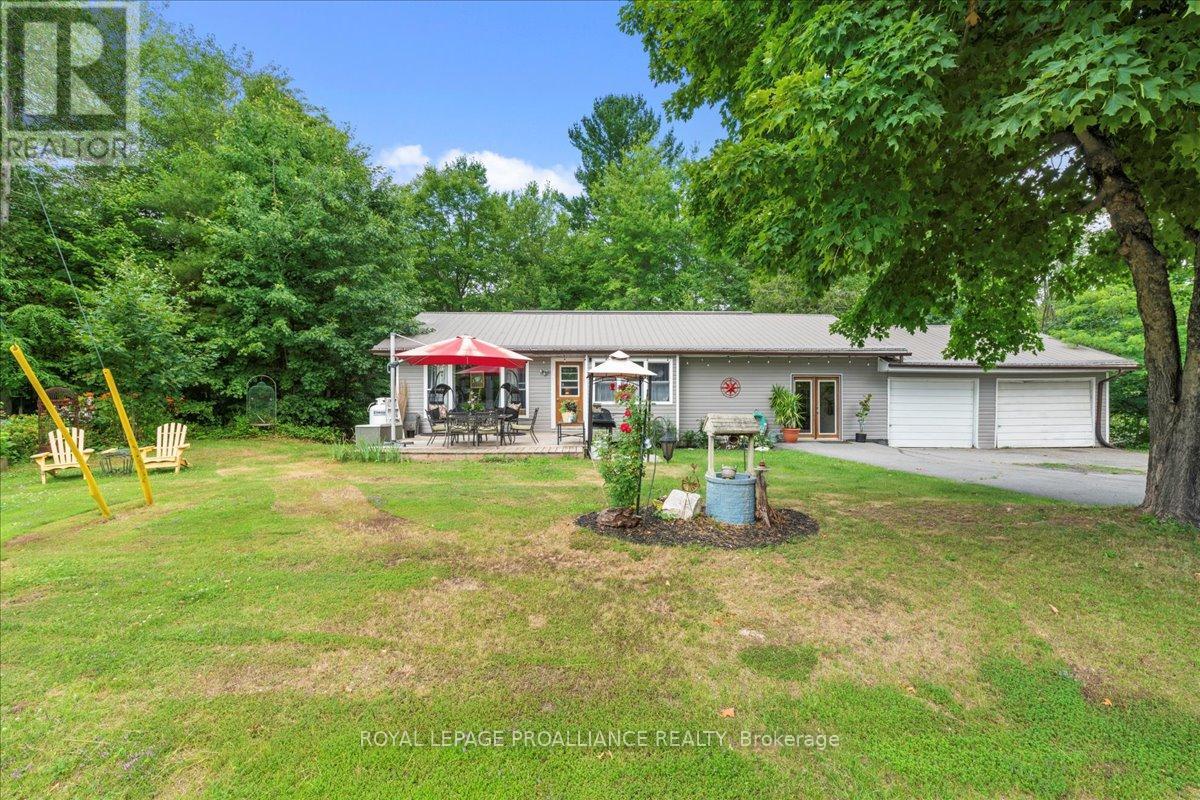 1023 Jewel Road, North Frontenac, Ontario  K0H 1K0 - Photo 33 - X12395009