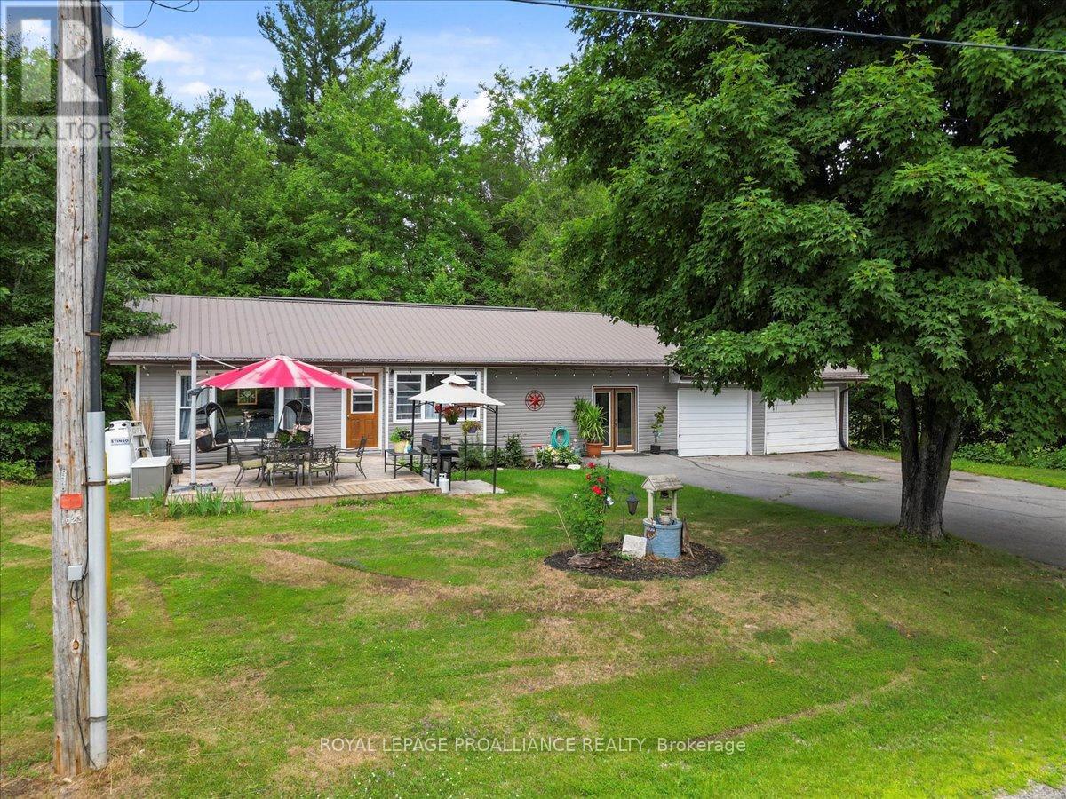 1023 Jewel Road, North Frontenac, Ontario  K0H 1K0 - Photo 42 - X12395009
