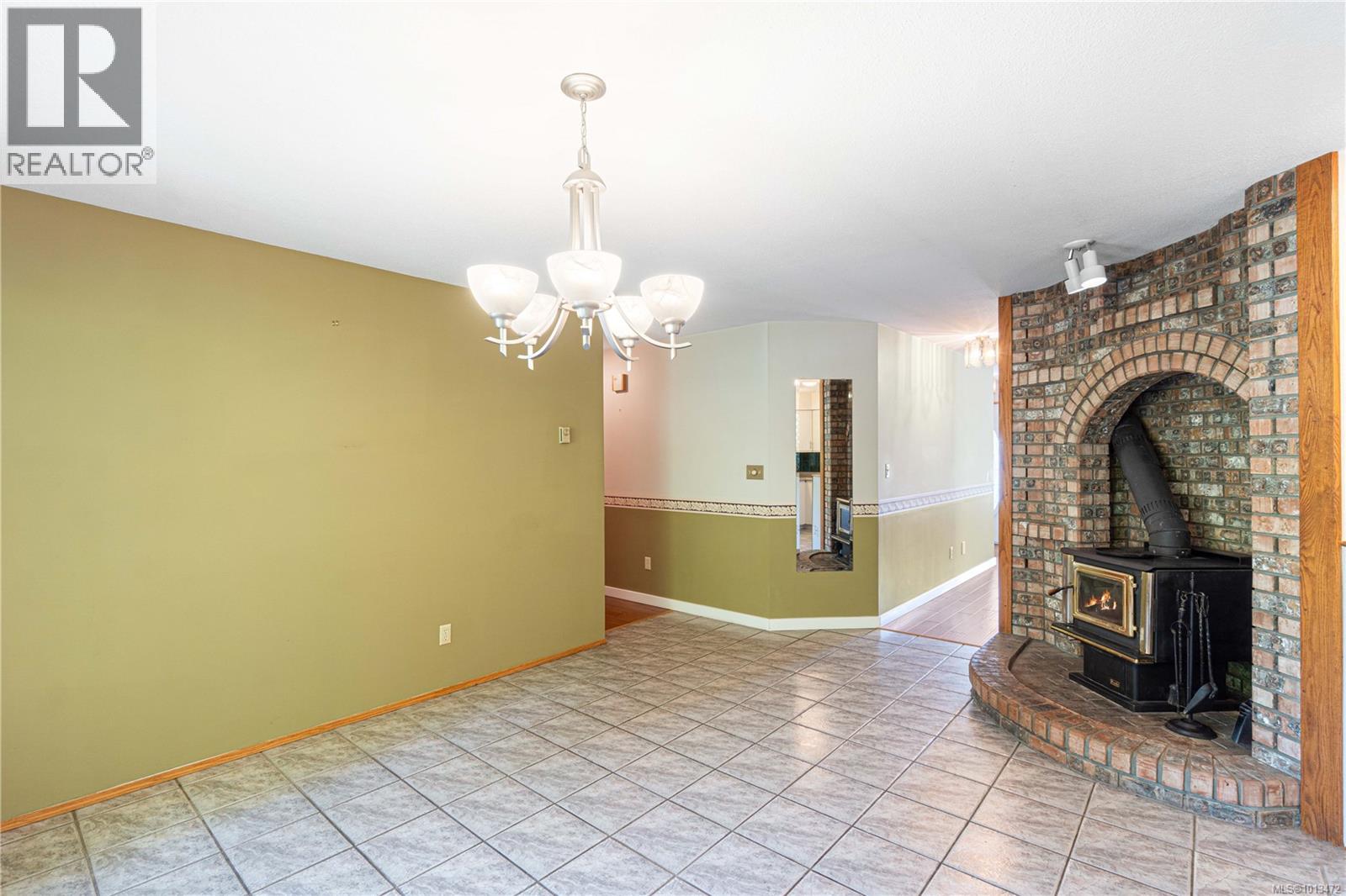 5634 Metral Dr, Nanaimo, British Columbia  V9T 2L3 - Photo 14 - 1013472