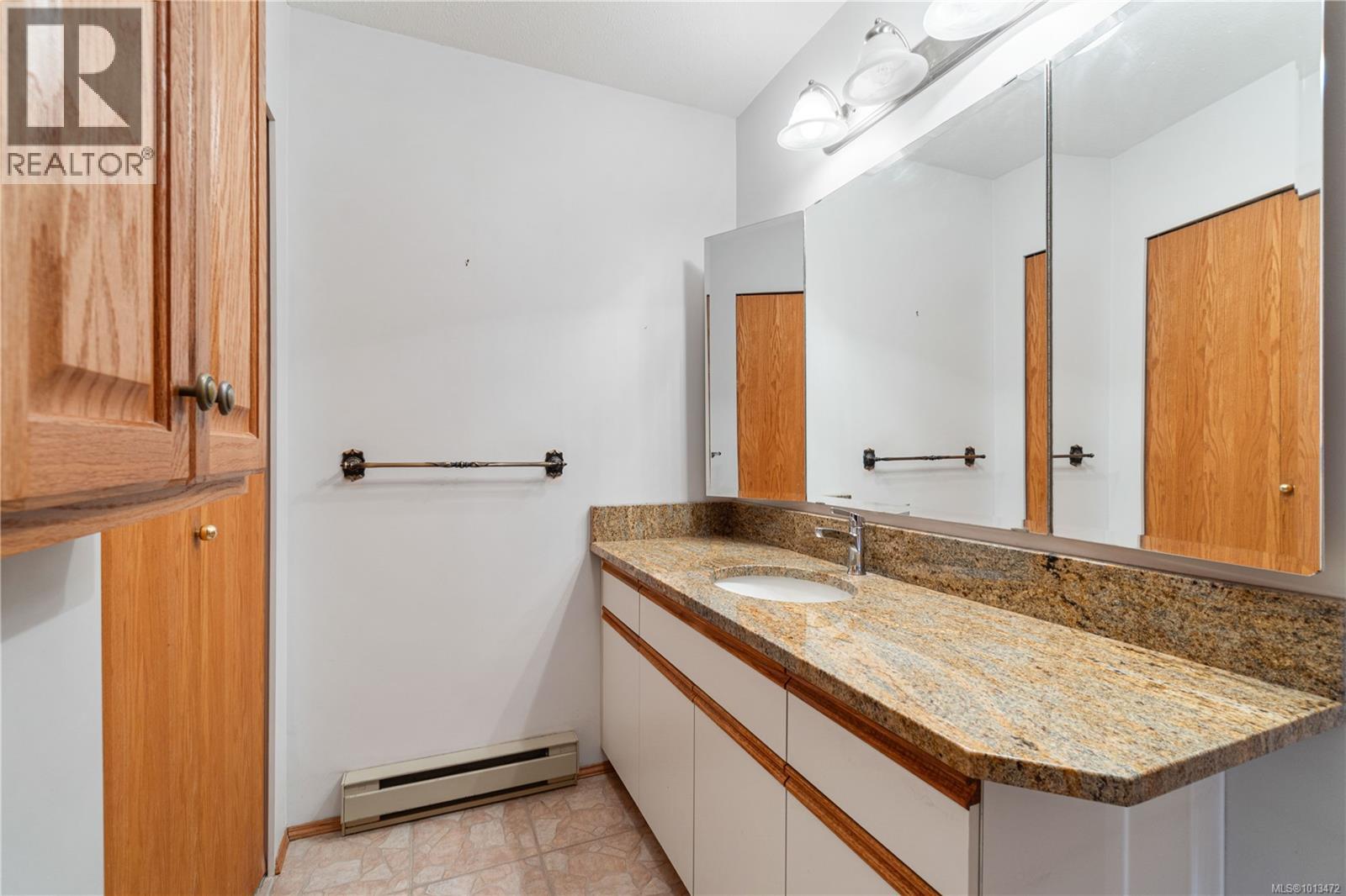 5634 Metral Dr, Nanaimo, British Columbia  V9T 2L3 - Photo 17 - 1013472