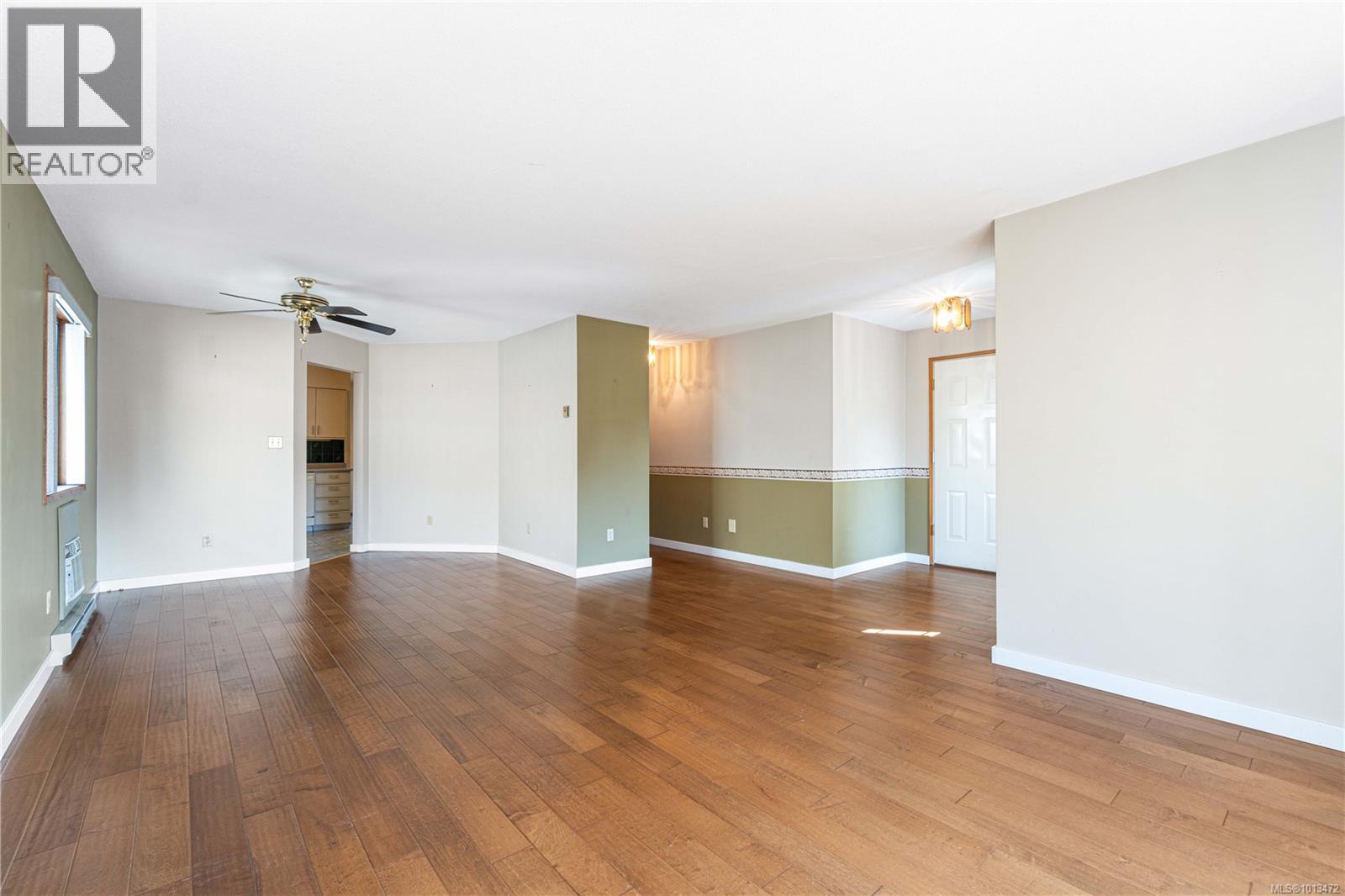Property at 5634 Metral Dr image 5