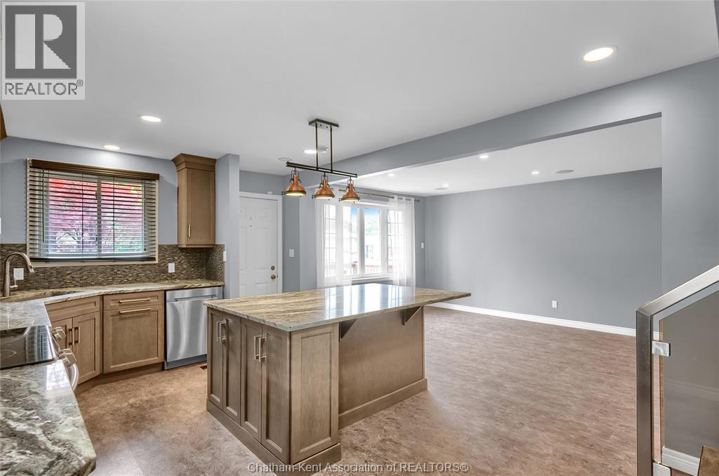 73 Marion Avenue, Chatham, Ontario  N7M 5N7 - Photo 12 - 25022831