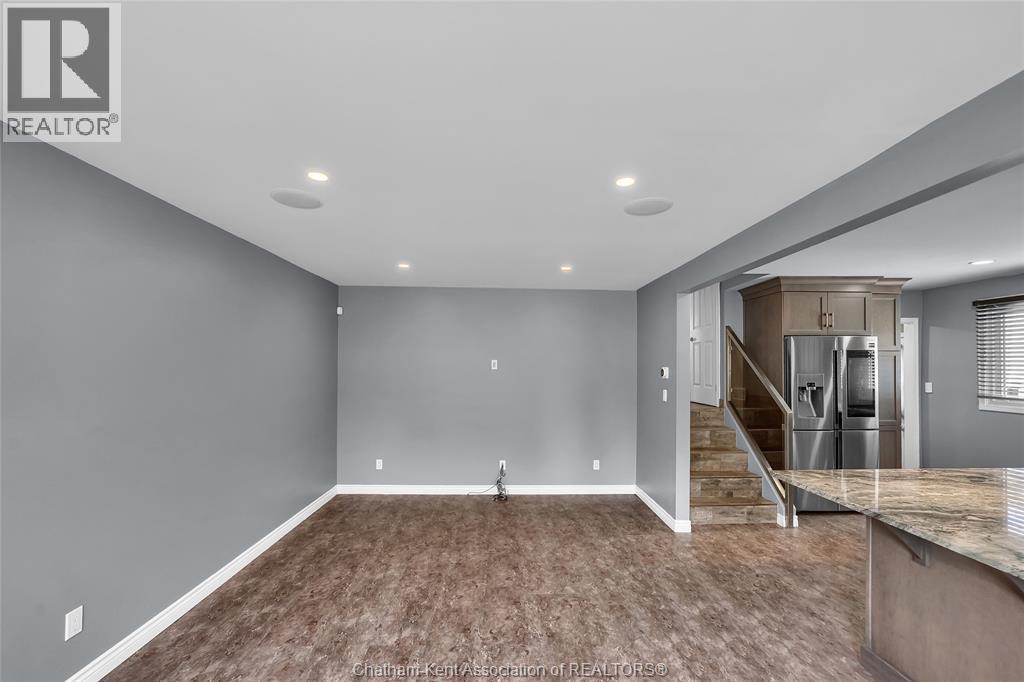 73 Marion Avenue, Chatham, Ontario  N7M 5N7 - Photo 7 - 25022831