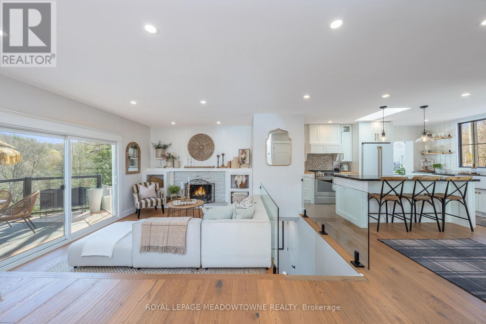 Property at 27 TWEEDLE STREET image 5