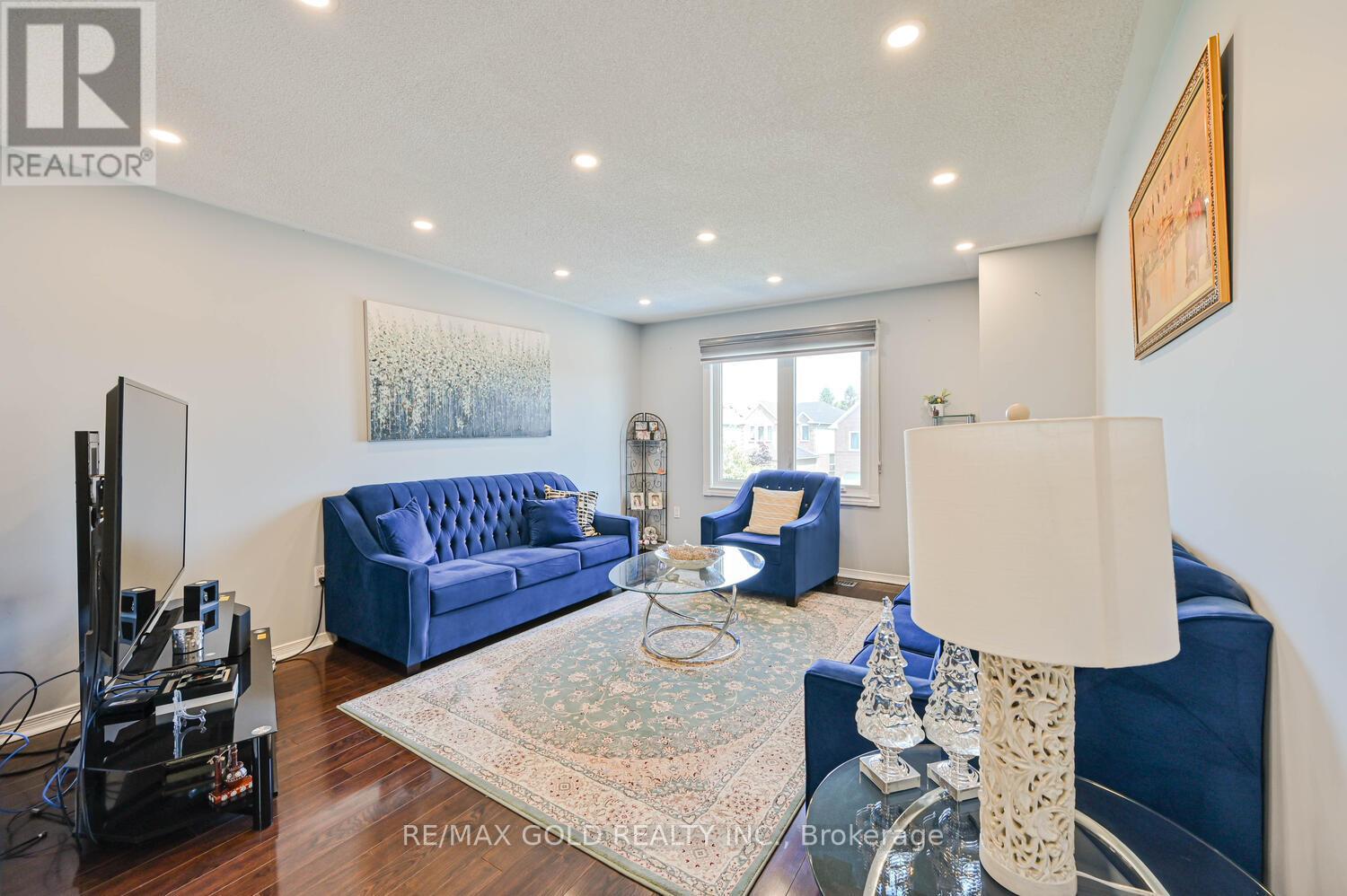 101 Beaconsfield Avenue, Brampton (Fletcher's West), Ontario  L6Y 4R6 - Photo 21 - W12394937