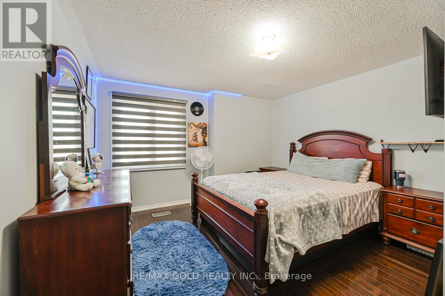 101 Beaconsfield Avenue, Brampton (Fletcher's West), Ontario  L6Y 4R6 - Photo 34 - W12394937