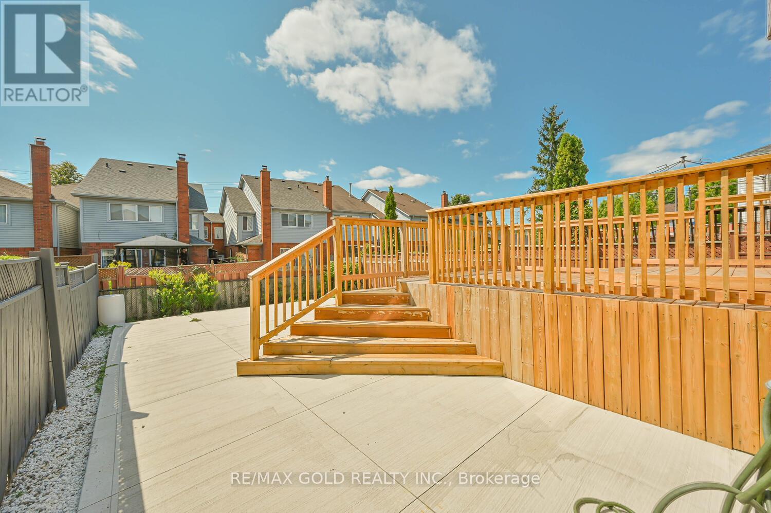 101 Beaconsfield Avenue, Brampton (Fletcher's West), Ontario  L6Y 4R6 - Photo 39 - W12394937