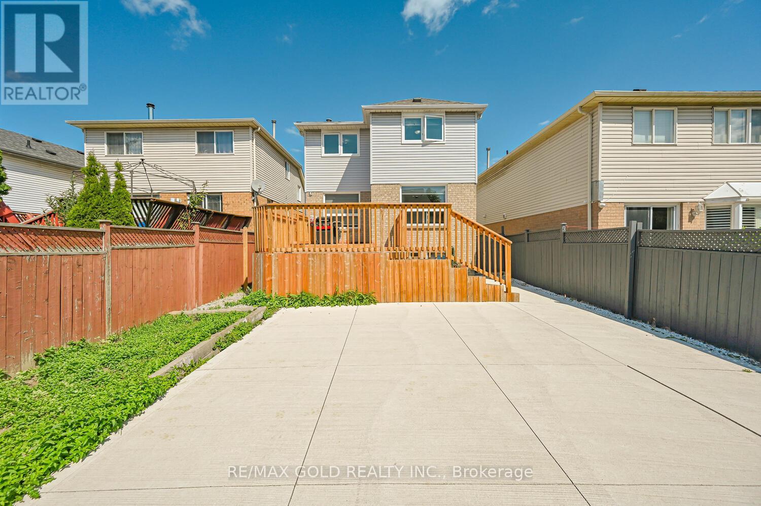 101 Beaconsfield Avenue, Brampton (Fletcher's West), Ontario  L6Y 4R6 - Photo 41 - W12394937