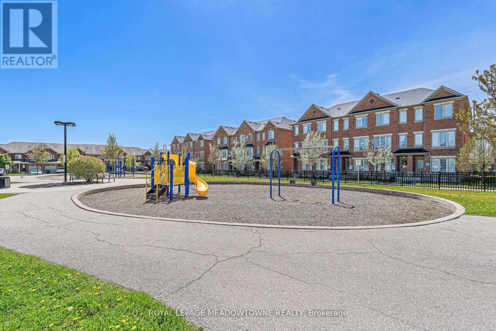 11 - 102 Cedarbrook Road, Brampton (Sandringham-Wellington), Ontario  L6R 0W4 - Photo 33 - W12394953