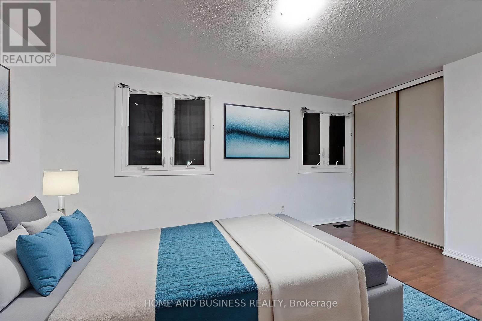 31 Greenleaf Crescent, Brampton (Brampton West), Ontario  L6X 2V5 - Photo 13 - W12394967