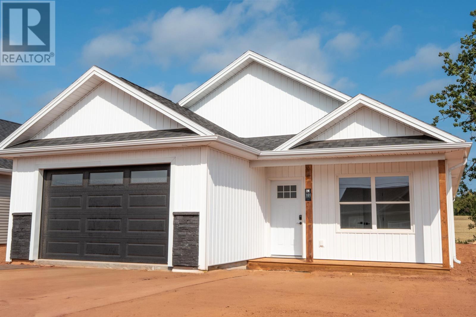 101 Samantha Lane, Cornwall, Prince Edward Island  C0A 1H4 - Photo 1 - 202521605