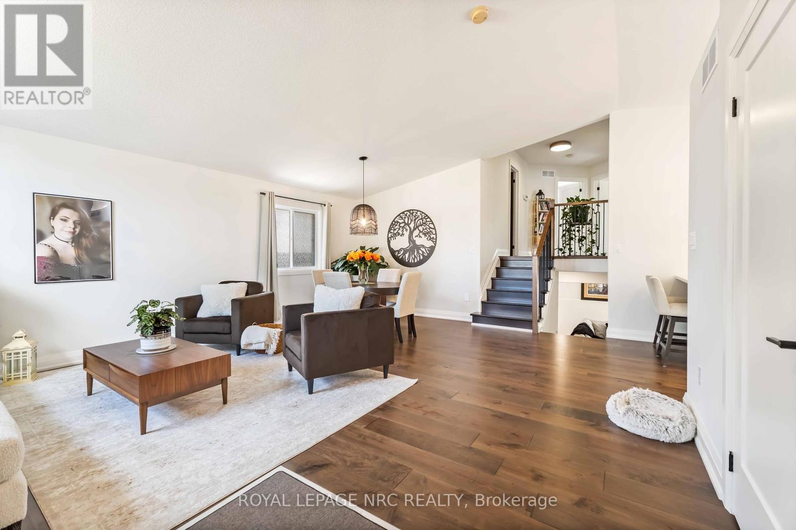 3680 Weinbrenner Road, Niagara Falls, Ontario  L2G 7Y4 - Photo 6 - X12395070
