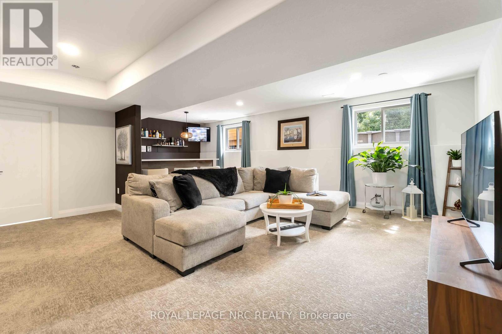 3680 Weinbrenner Road, Niagara Falls, Ontario  L2G 7Y4 - Photo 22 - X12395070