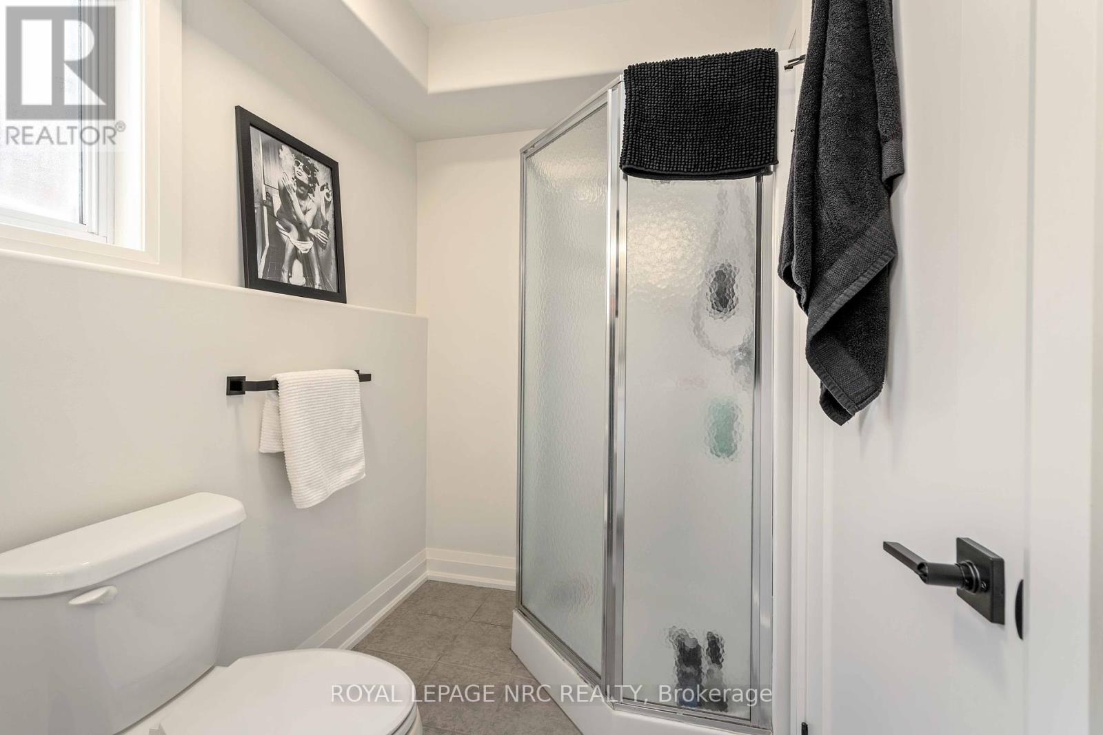 3680 Weinbrenner Road, Niagara Falls, Ontario  L2G 7Y4 - Photo 28 - X12395070