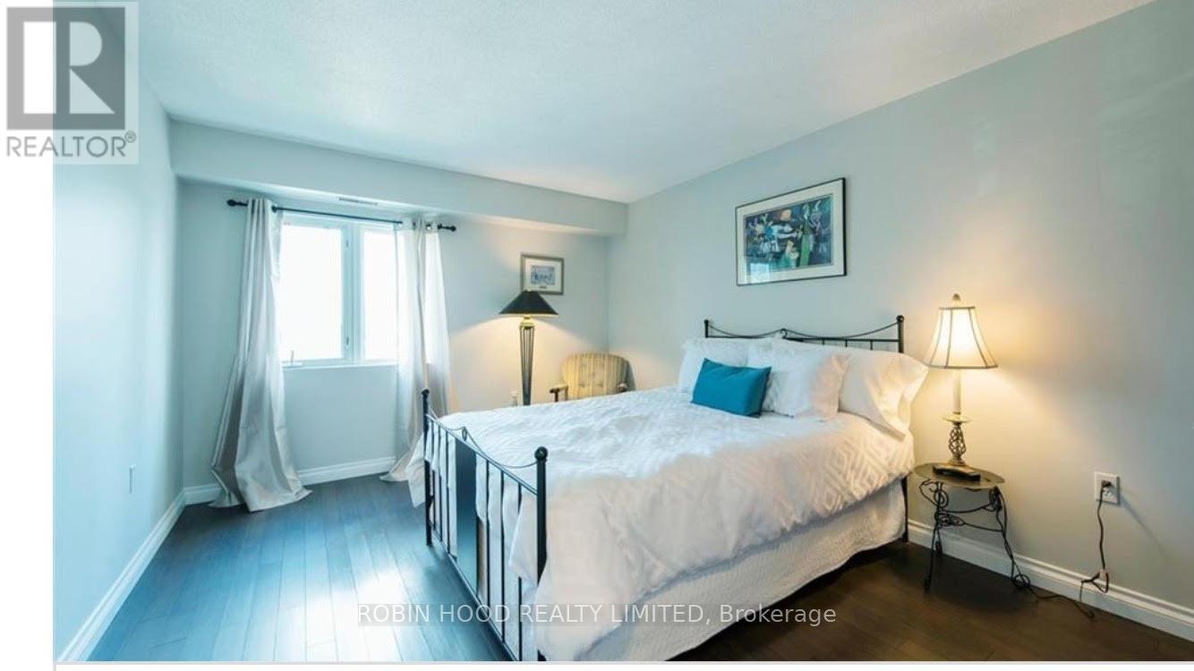 404 - 860 Commissioners Road E, London South, Ontario  N6C 5Y8 - Photo 4 - X12394938