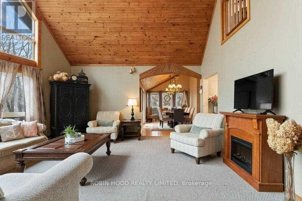 76 DOVER STREET, Haldimand, Ontario