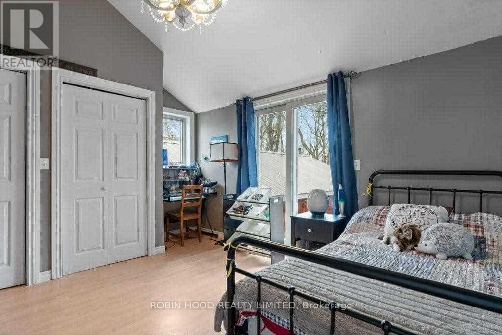 76 Dover Street, Haldimand, Ontario  N1A 2W6 - Photo 15 - X12394947