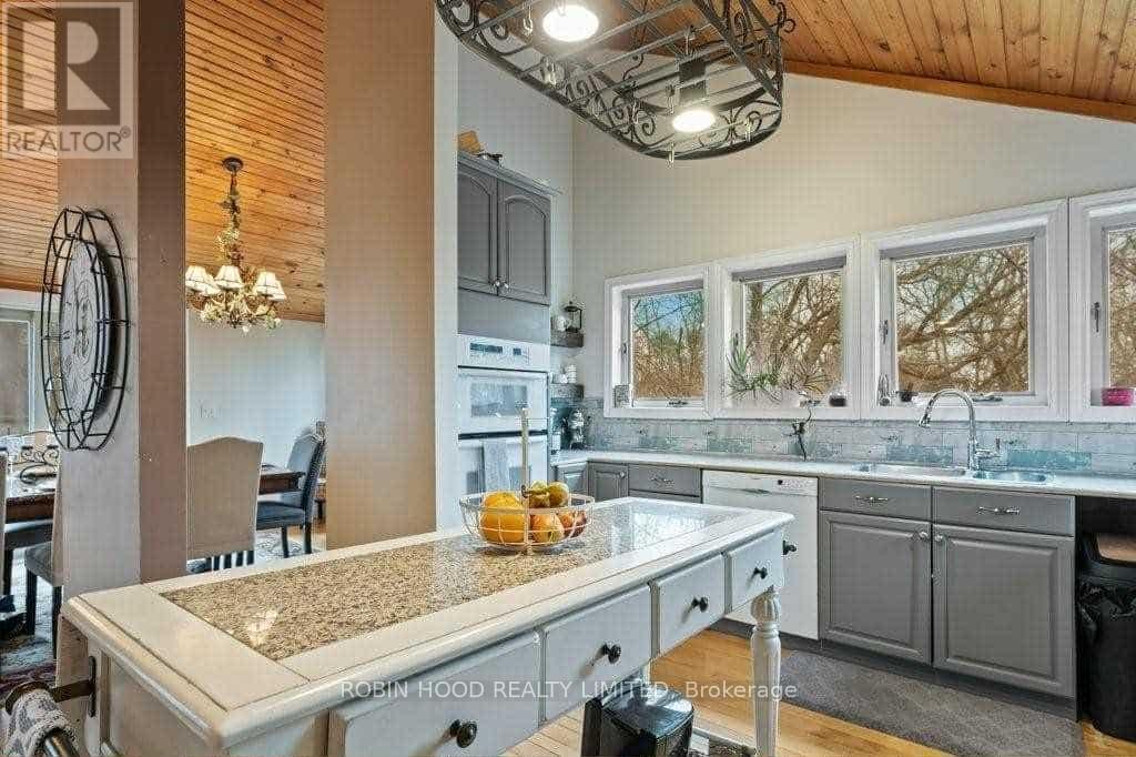 76 Dover Street, Haldimand, Ontario  N1A 2W6 - Photo 6 - X12394947