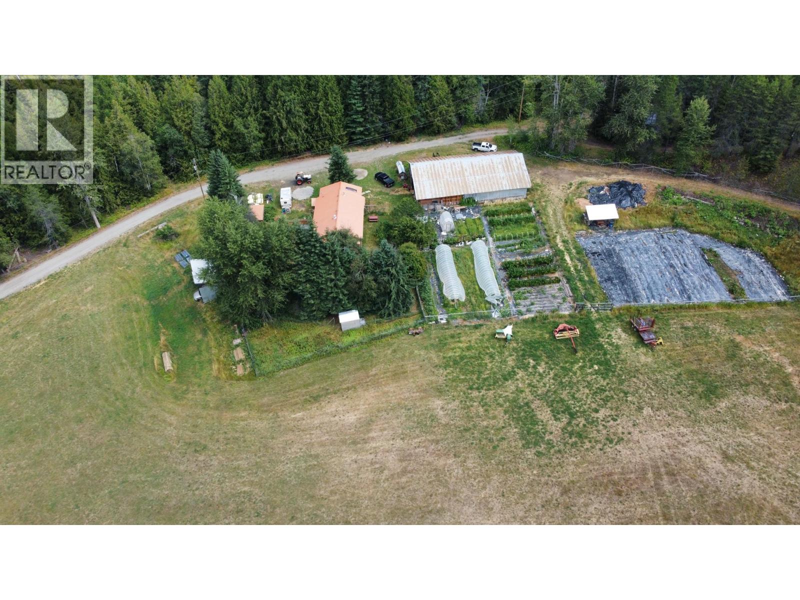 9841 TALBOT Road, Salmo, British Columbia
