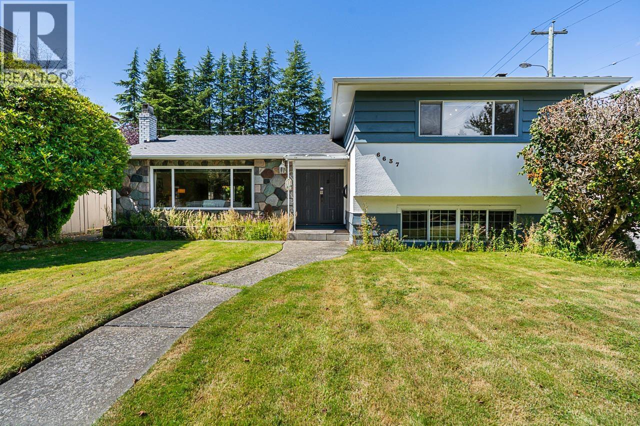 6637 Ash Street, Vancouver, British Columbia  V6P 3K3 - Photo 2 - R3046121