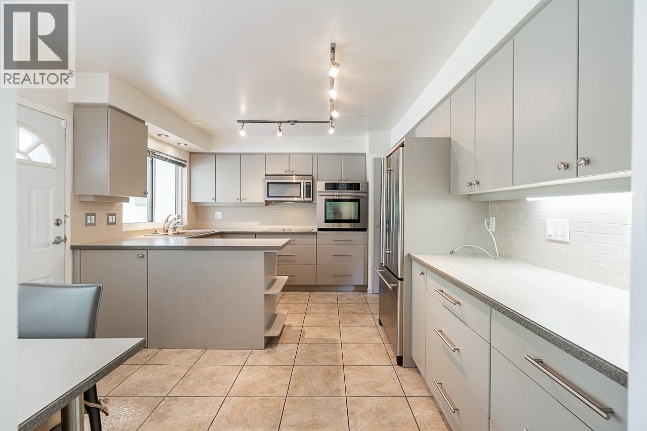 6637 Ash Street, Vancouver, British Columbia  V6P 3K3 - Photo 12 - R3046121