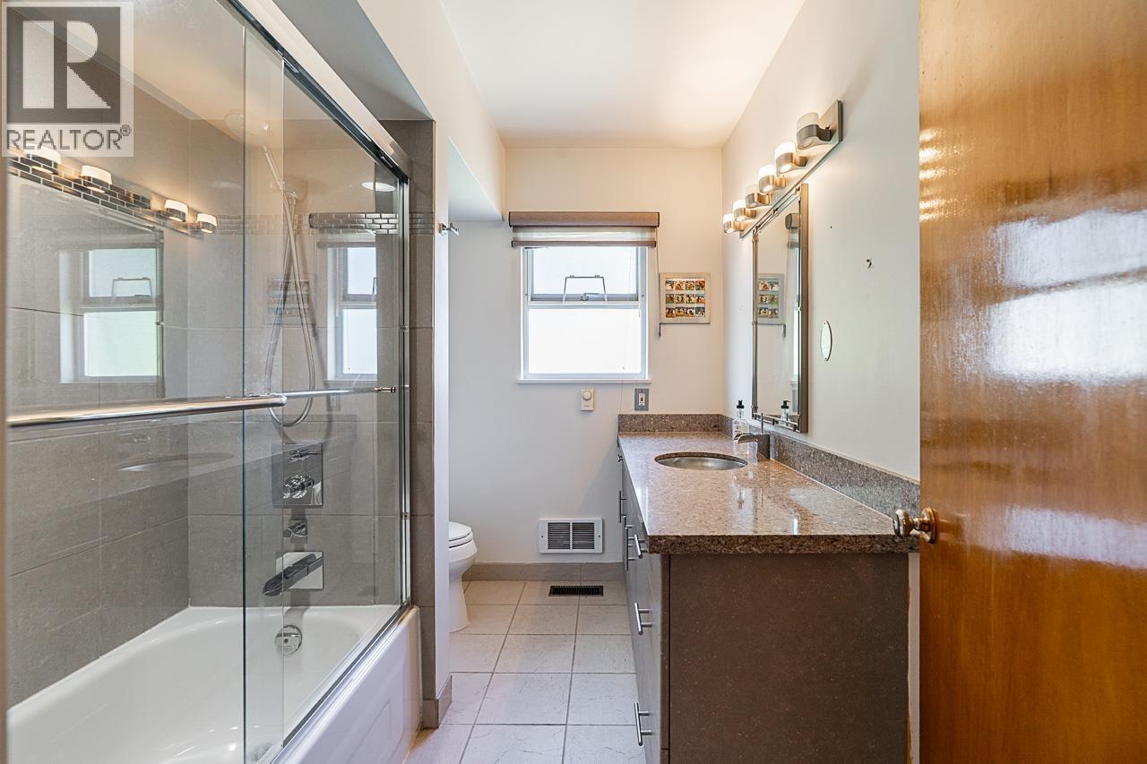 6637 Ash Street, Vancouver, British Columbia  V6P 3K3 - Photo 19 - R3046121