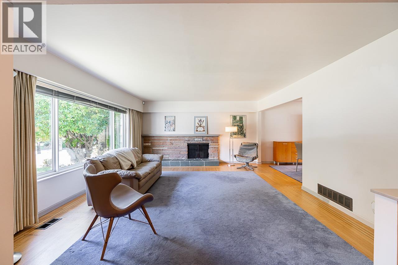 6637 Ash Street, Vancouver, British Columbia  V6P 3K3 - Photo 7 - R3046121