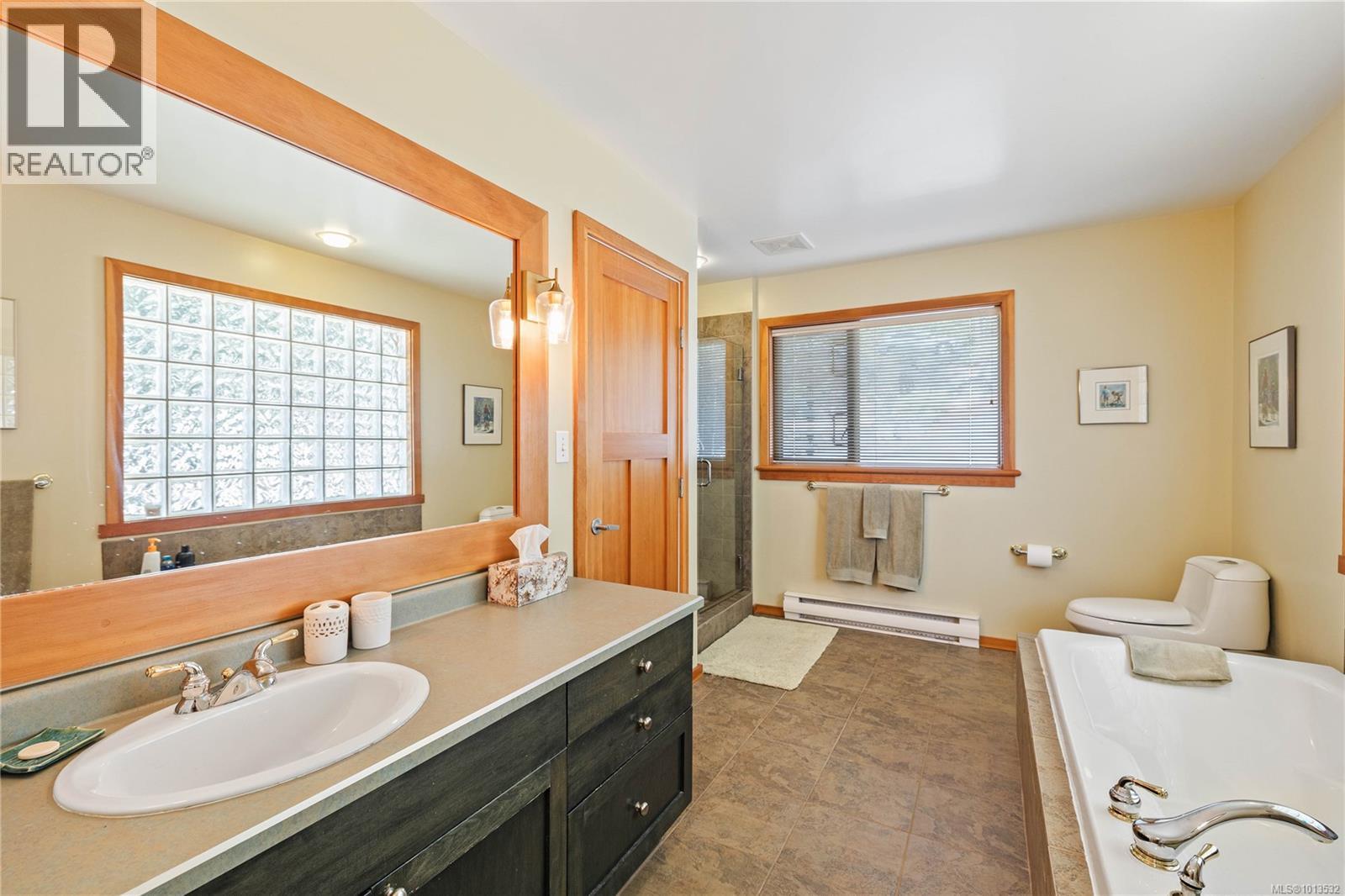 235 Canvasback Pl, Salt Spring, British Columbia  V8K 2W5 - Photo 25 - 1013532