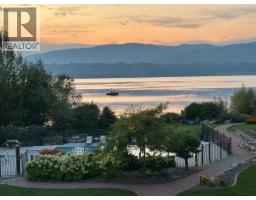 3756 Lakeshore Road Unit# 4, kelowna, British Columbia