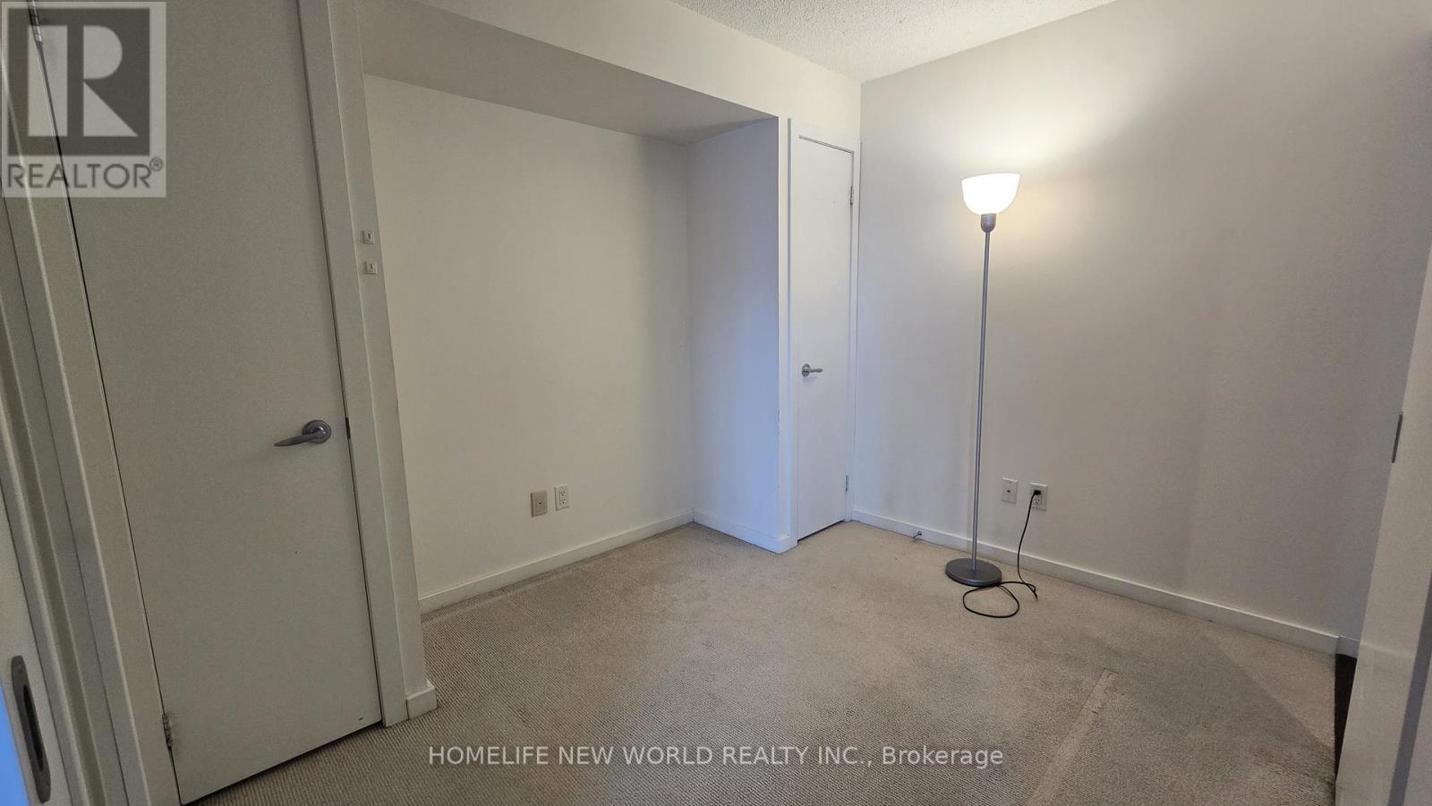 1111 - 8 York Street, Toronto, Ontario  M5J 2Y2 - Photo 7 - C12395002