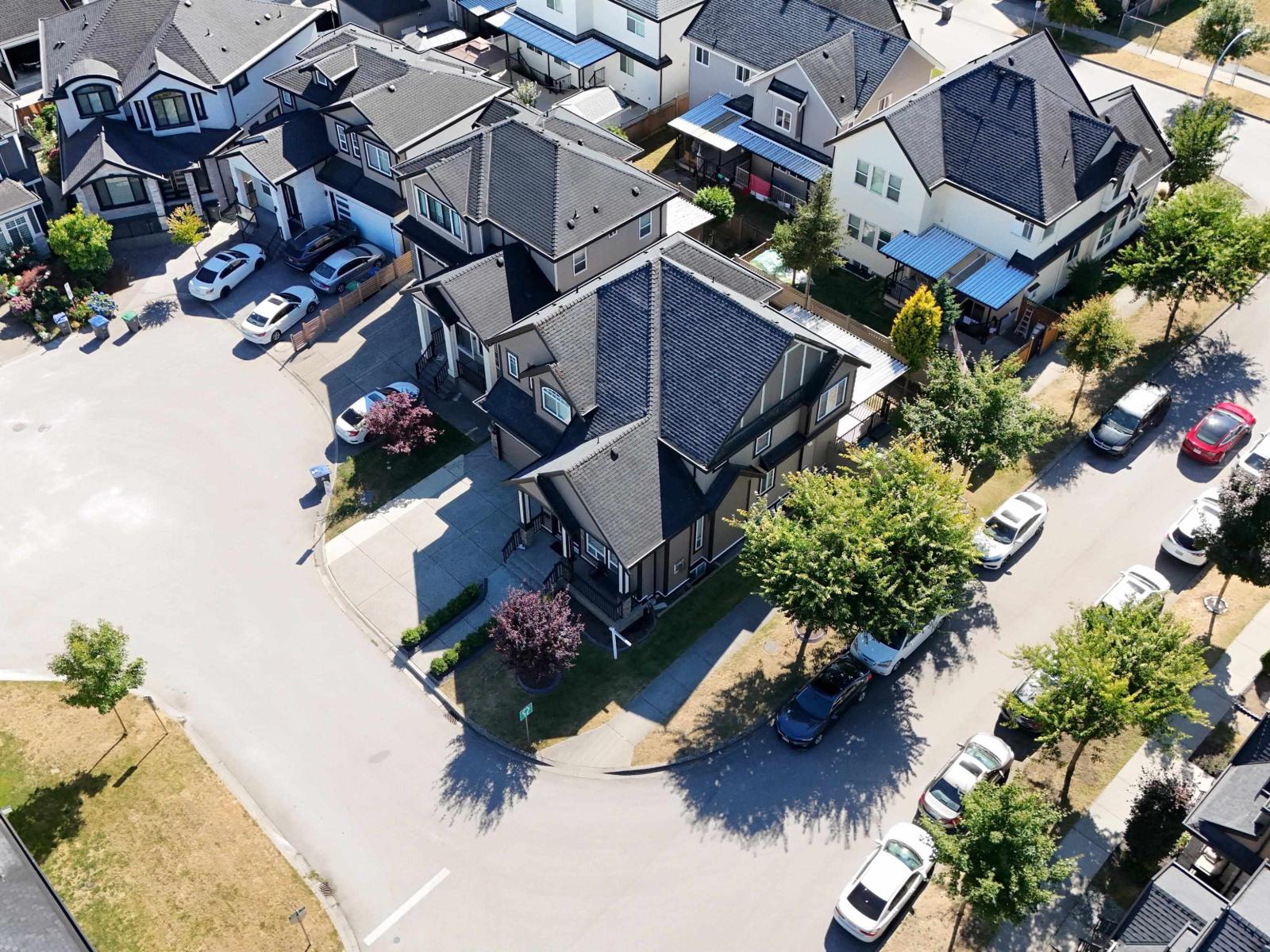 5945 130a Street, Surrey, British Columbia  V3X 0G5 - Photo 3 - R3045502