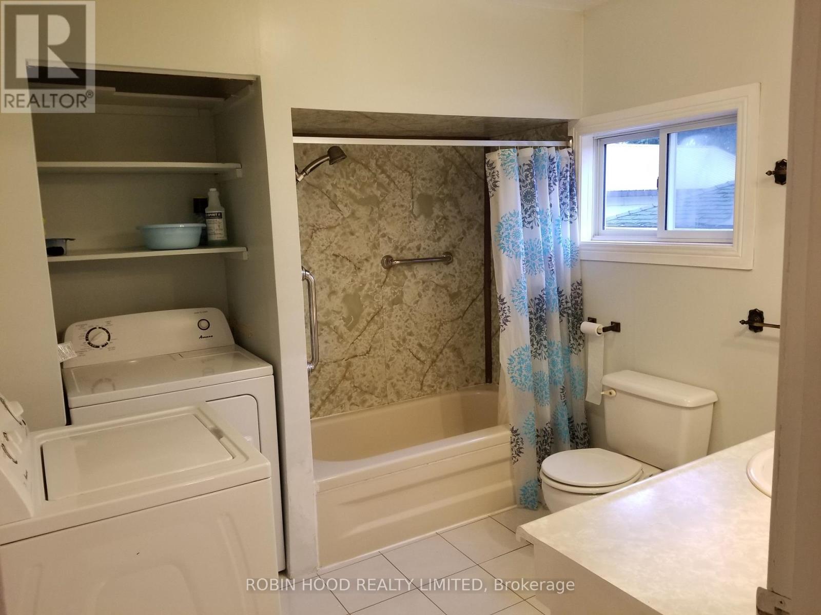 65 KITCHENER ROAD, Toronto, Ontario