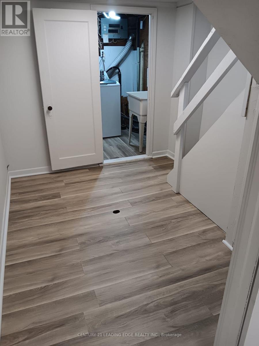 113 Lankin Boulevard, Toronto, Ontario  M4J 4X2 - Photo 14 - E12395118