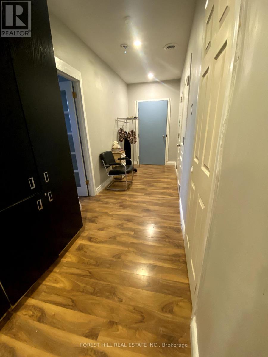 202 - 16 Northwestern Avenue, Toronto, Ontario  M6M 5E5 - Photo 2 - W12385307