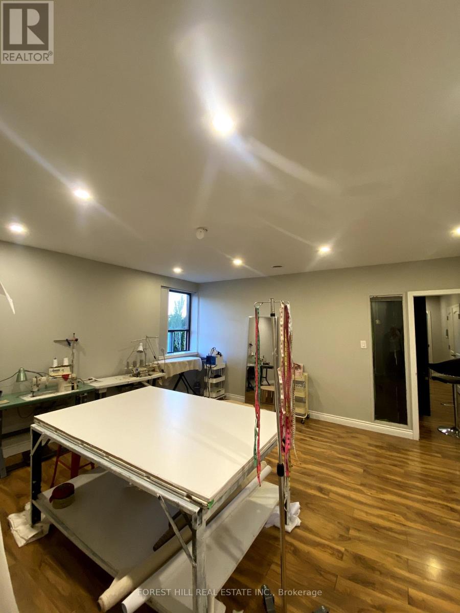 202 - 16 Northwestern Avenue, Toronto, Ontario  M6M 5E5 - Photo 9 - W12385307