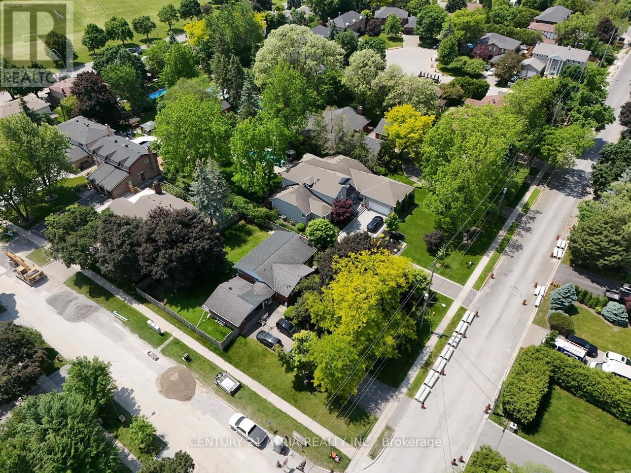 203 Church Street, Markham (Markham Village), Ontario  L3P 2M6 - Photo 13 - N12395037
