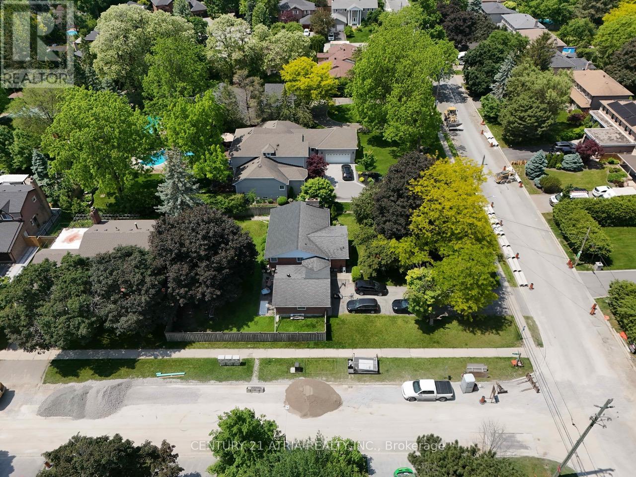 203 Church Street, Markham (Markham Village), Ontario  L3P 2M6 - Photo 14 - N12395037
