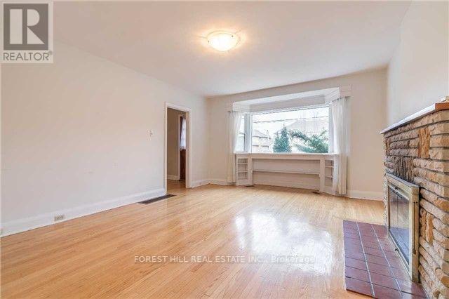 90 Arnold Avenue, Vaughan (Crestwood-Springfarm-Yorkhill), Ontario  L4J 1B5 - Photo 4 - N12395078